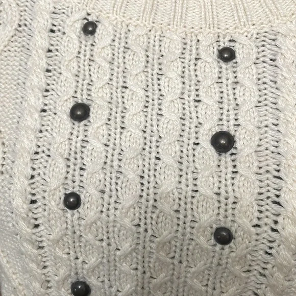 Cream American Eagle Sweater - Picture 2 of 11